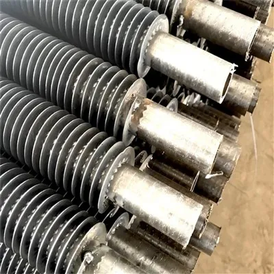 Tub amb aletes d'acer enrotllat en fred